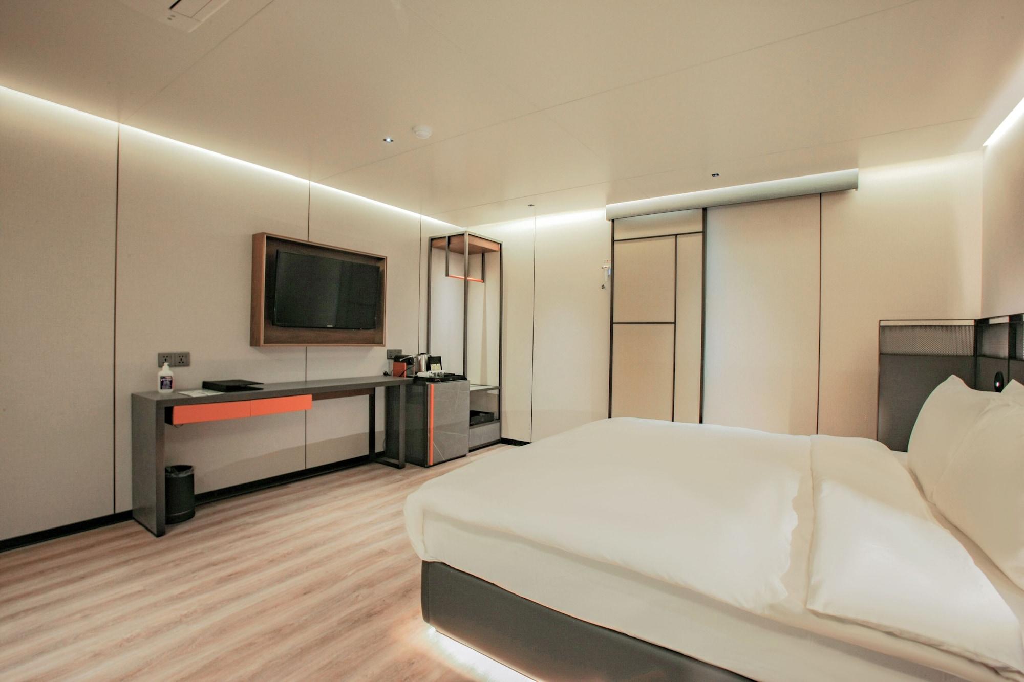L&L City Hotel Чеджу Екстериор снимка