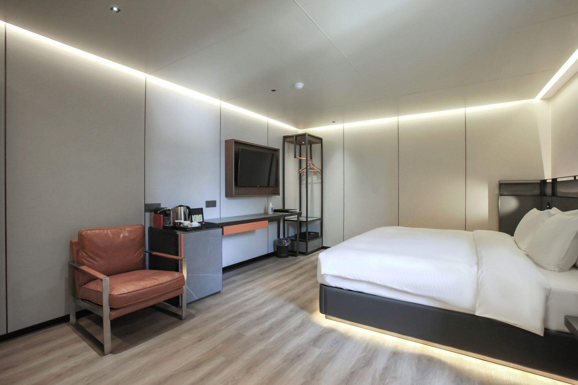 L&L City Hotel Чеджу Екстериор снимка